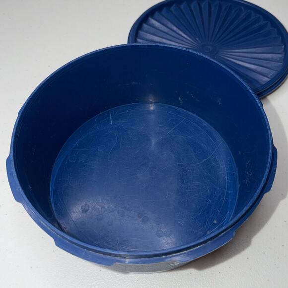Tupperware Servalier Dark Indigo Blue Stacking Cookie Snack Canister #1204-7 Lid - Picture 2 of 6